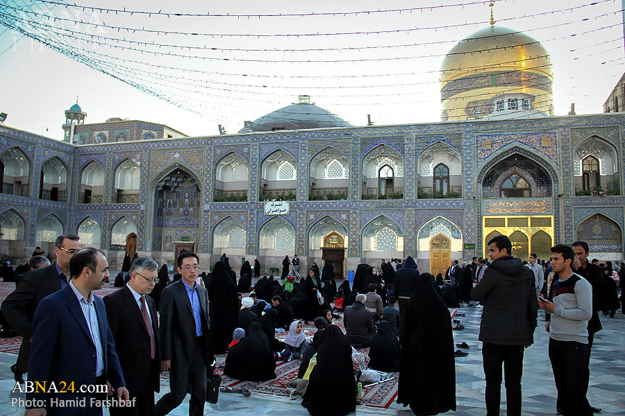 تقرير مصور / السفير الصيني يزور معرض حرم الامام الرضا (ع) في مشهد المقدسة